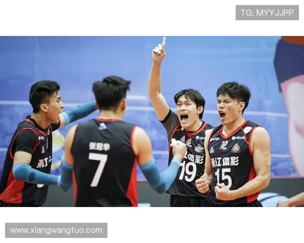 上海羽毛球队以98分稳居大师赛积分榜首位展现强劲实力 上海羽毛球队以98分稳居大师赛积分榜首位展现强劲实力