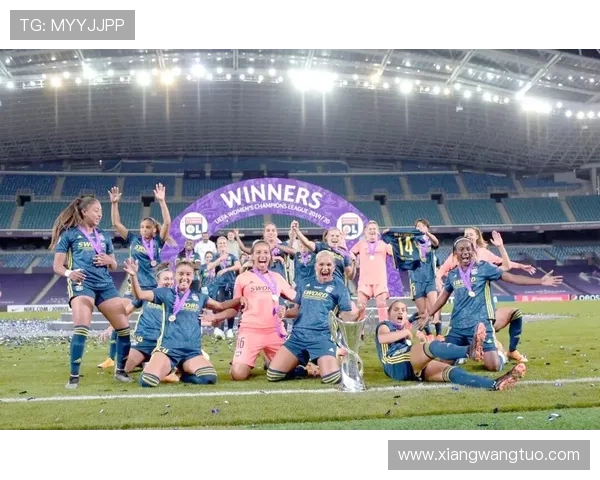 中央5台足球明星盛典精彩回顾球迷热情高涨共庆足球盛事